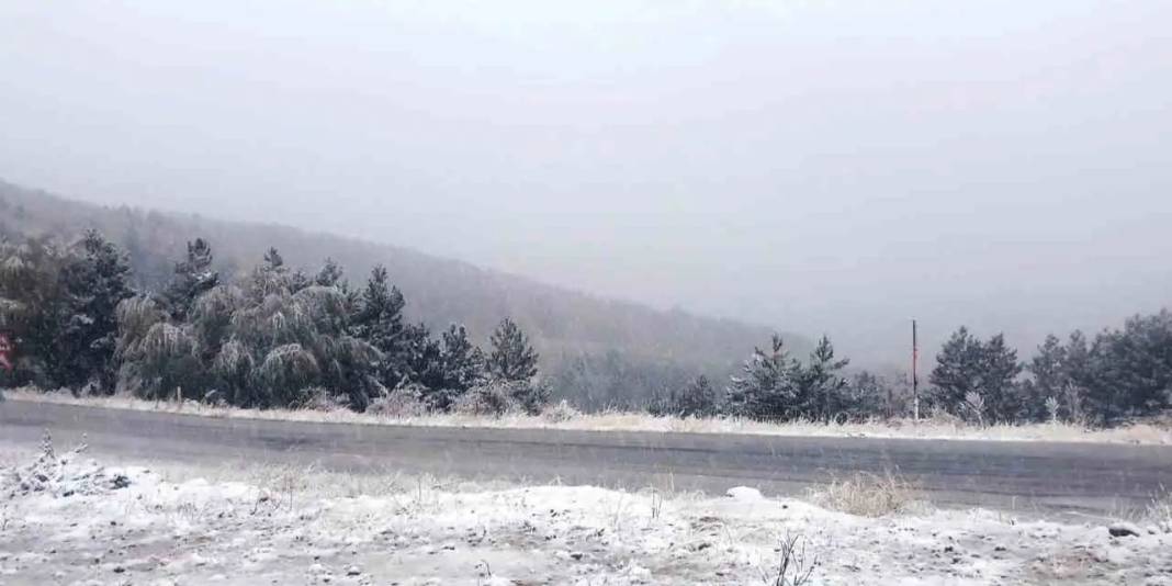 Sağanak yerini lapa lapa kara bıraktı: Türkiye yaza veda etti 6